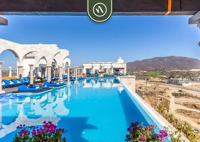 With Private Pool & Patio In Cabo