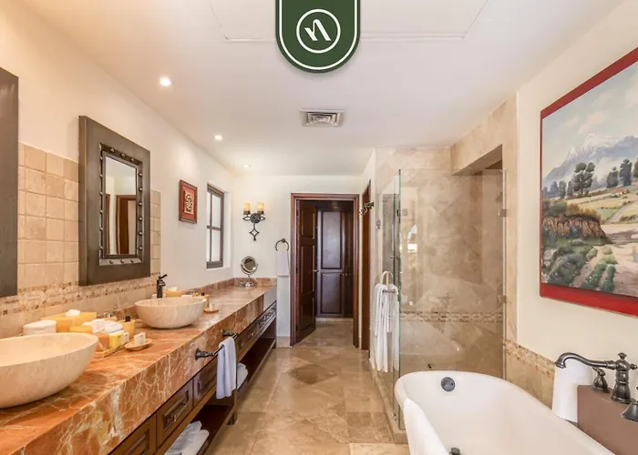 With Private Pool & Patio In Cabo Hébergement de vacances