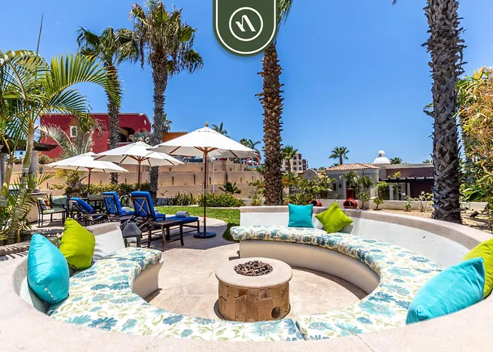 With Private Pool & Patio In Cabo Hébergement de vacances Cabo San Lucas